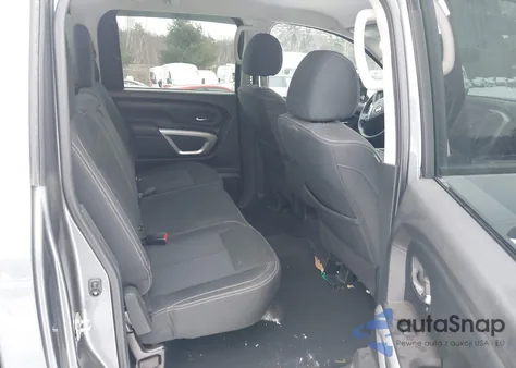 2017 Nissan Titan Xd Sv Diesel z USA, uszkodzony, nr VIN 1N6BA1F3XHN570192